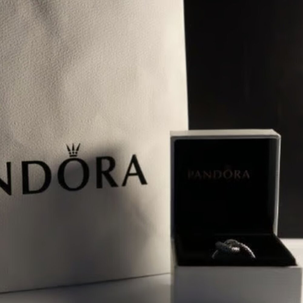 PANDORA Ring Knotted Heart Ring